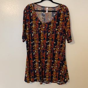 Lularoe 🦄 dark geometric perfect tee